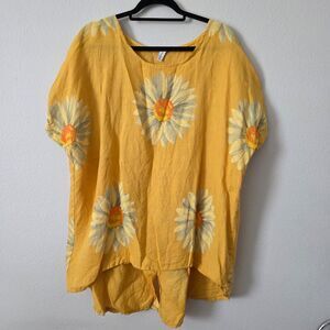 Made in Italy Bright Yellow Floral Linen Top with Sunflowers & Button Up Back 2X